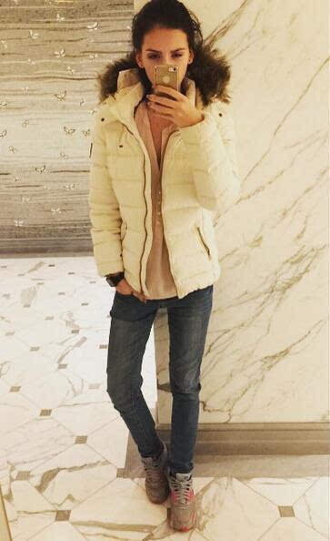 t01b28ce9a65bfba774.jpg?size=363x594